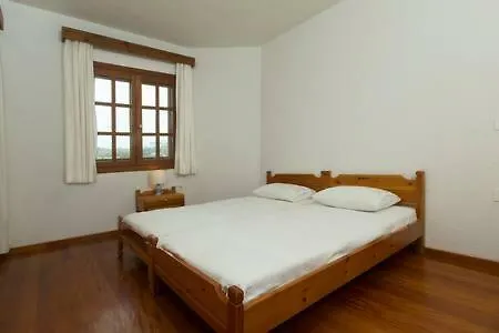 בית נופש Afroditi *